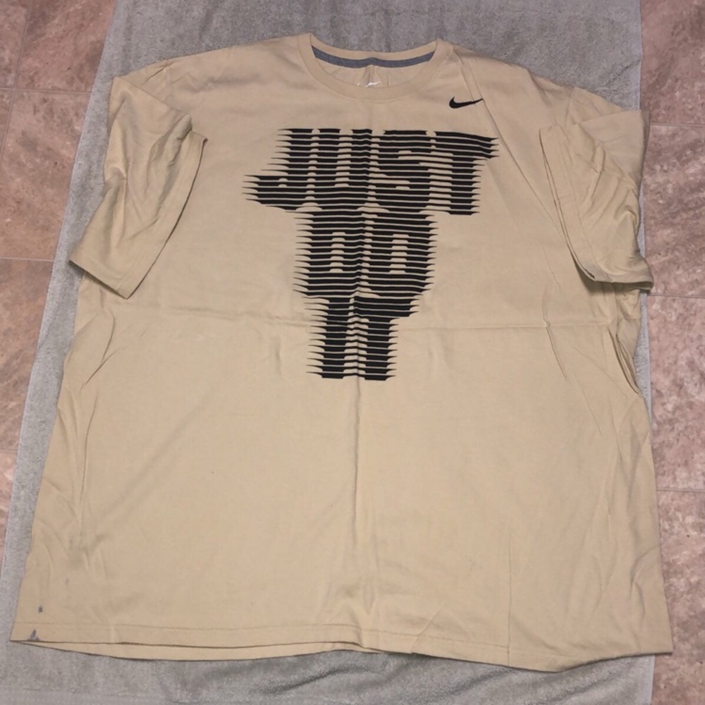 Nike shirt